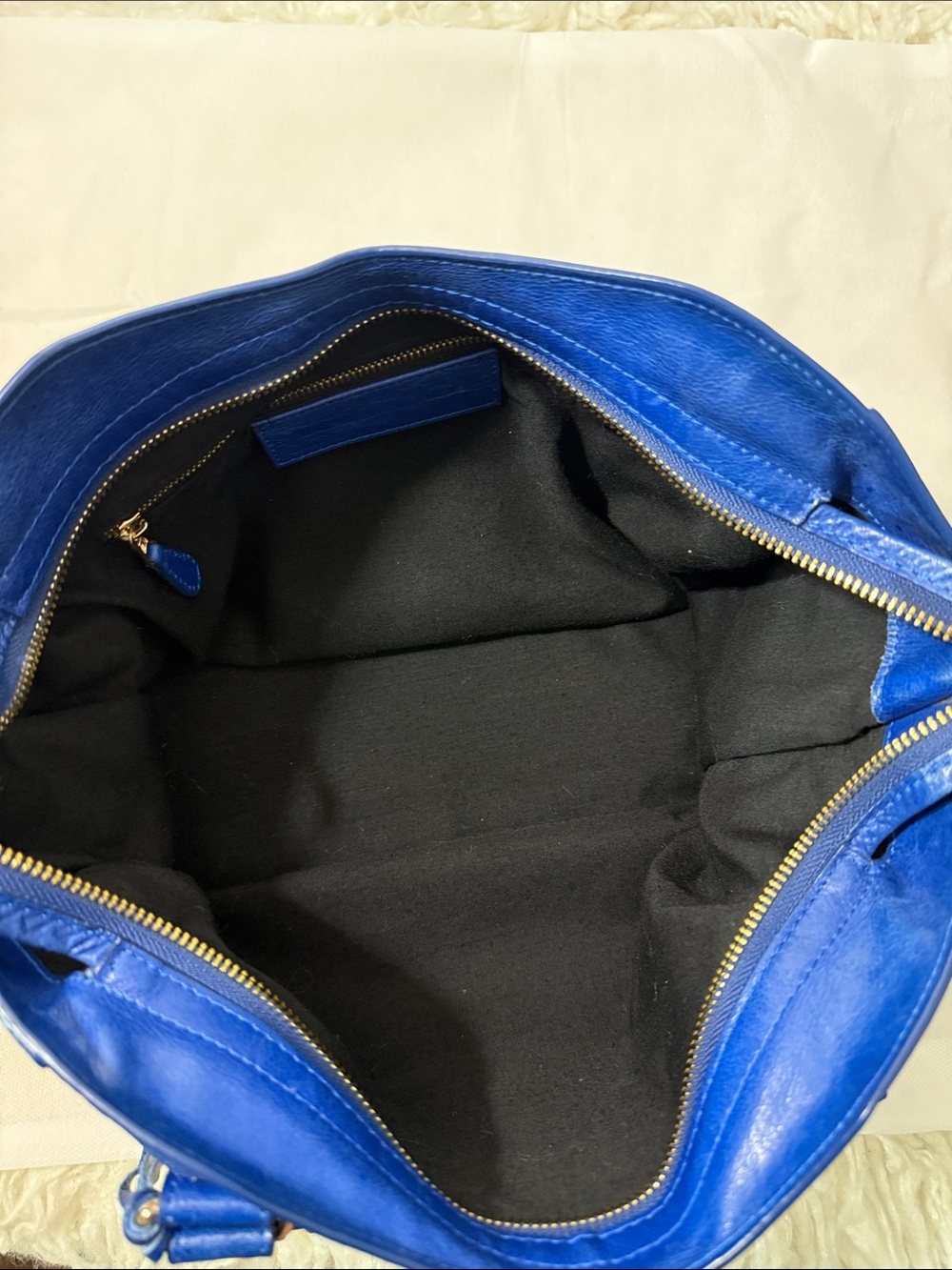 Balenciaga Blue Embossed Lambskin leather motorcycle city bag medium - Picture 10 of 16
